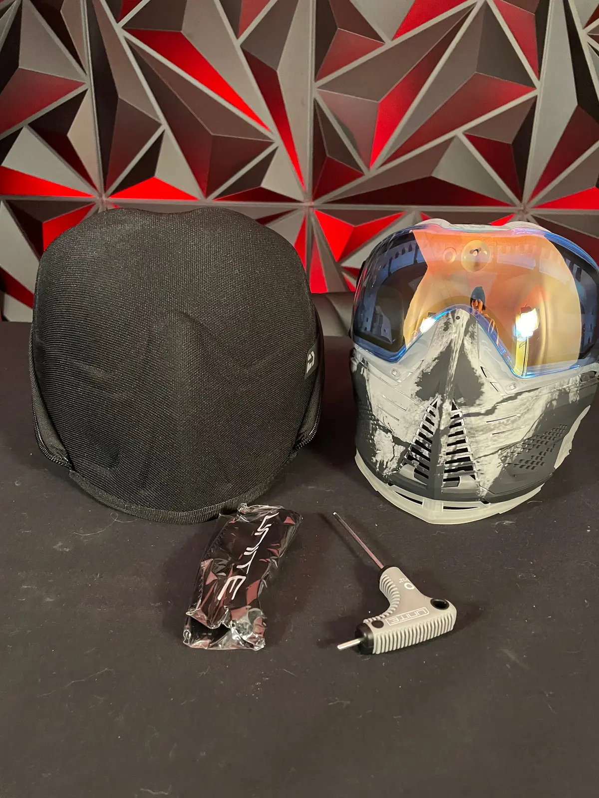 Used Infamous Push Ghost Skull Le Paintball Mask 1