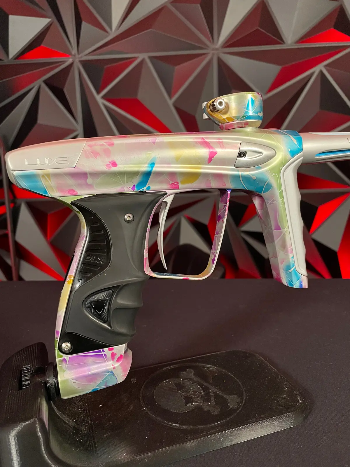 Used Dlx Luxe Ice Paintball Gun - Multi-Color Splash W/ 4 Freak Inserts 1