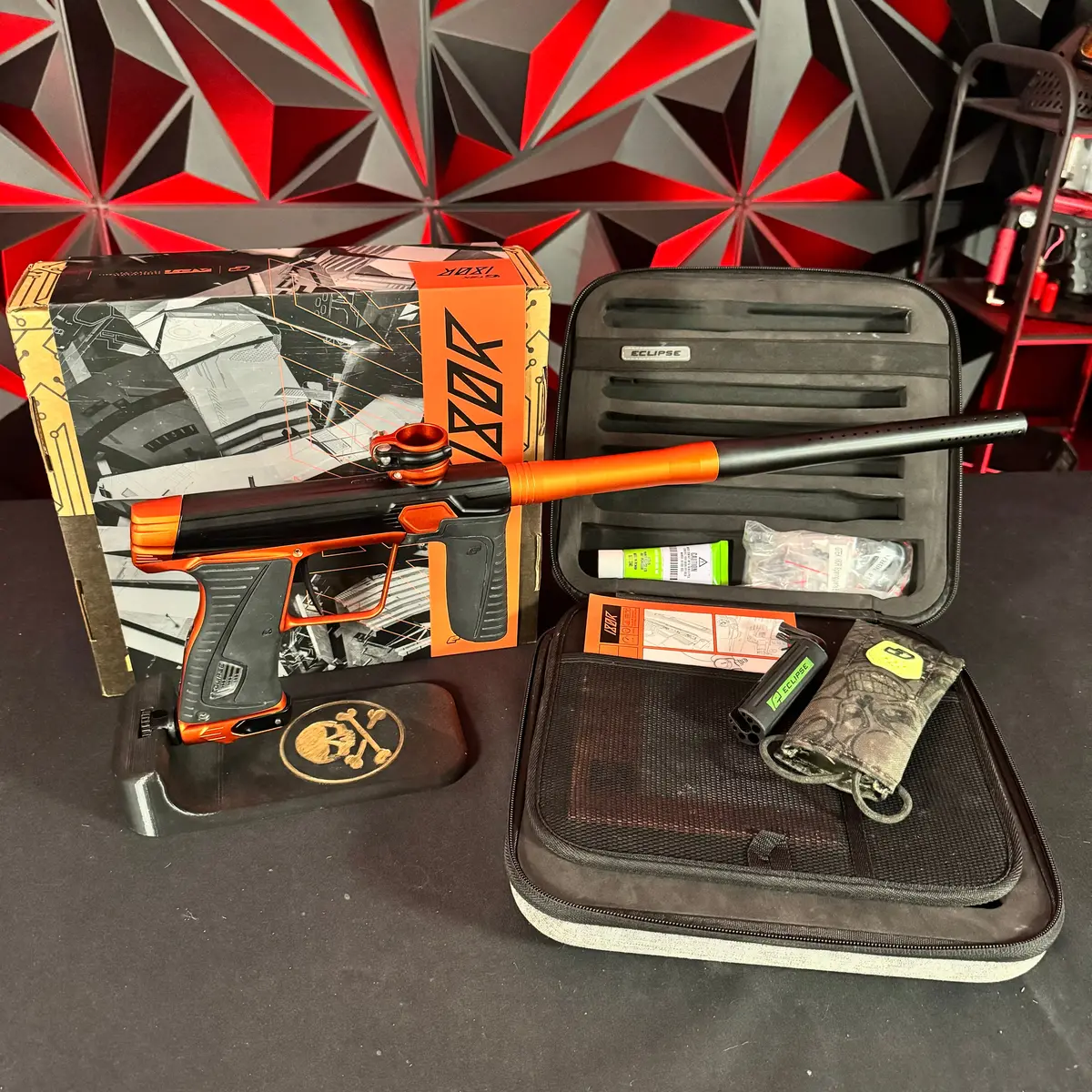Used Planet Eclipse Gtek 180R Paintball Gun - Black/Orange 1