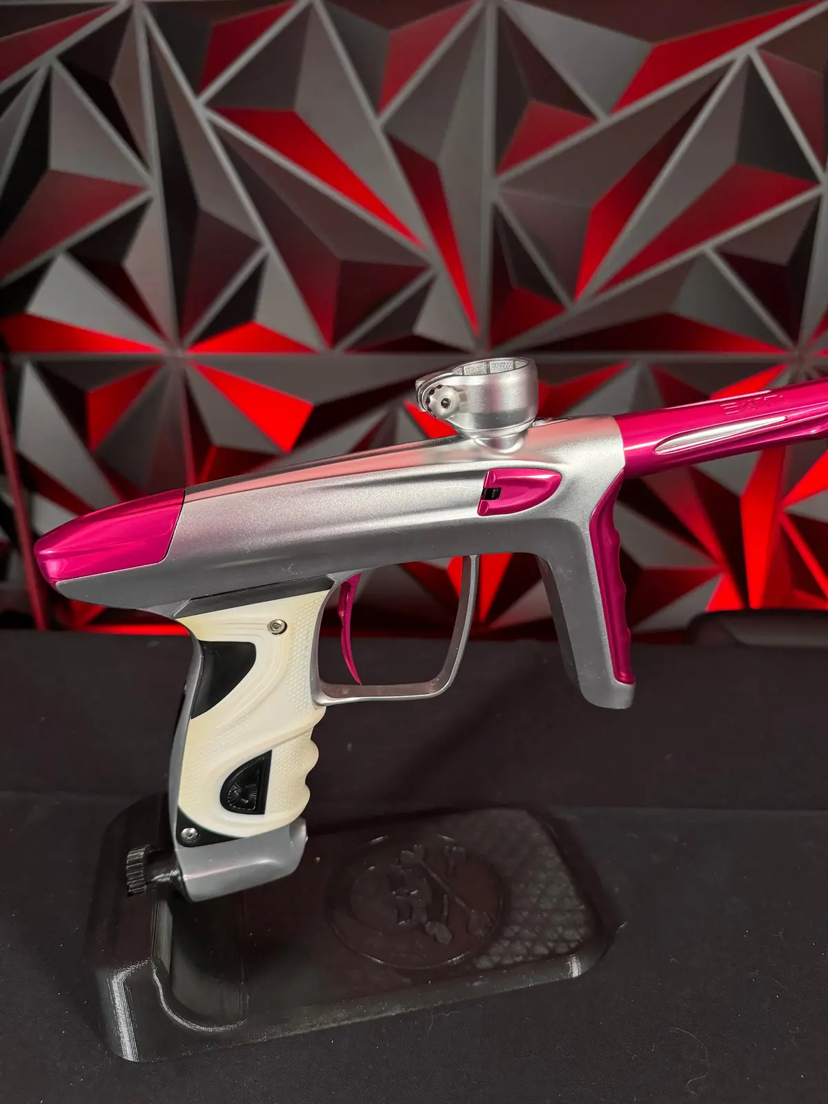 Used Dlx Tm40 Paintball Gun - Silver/Pink 1