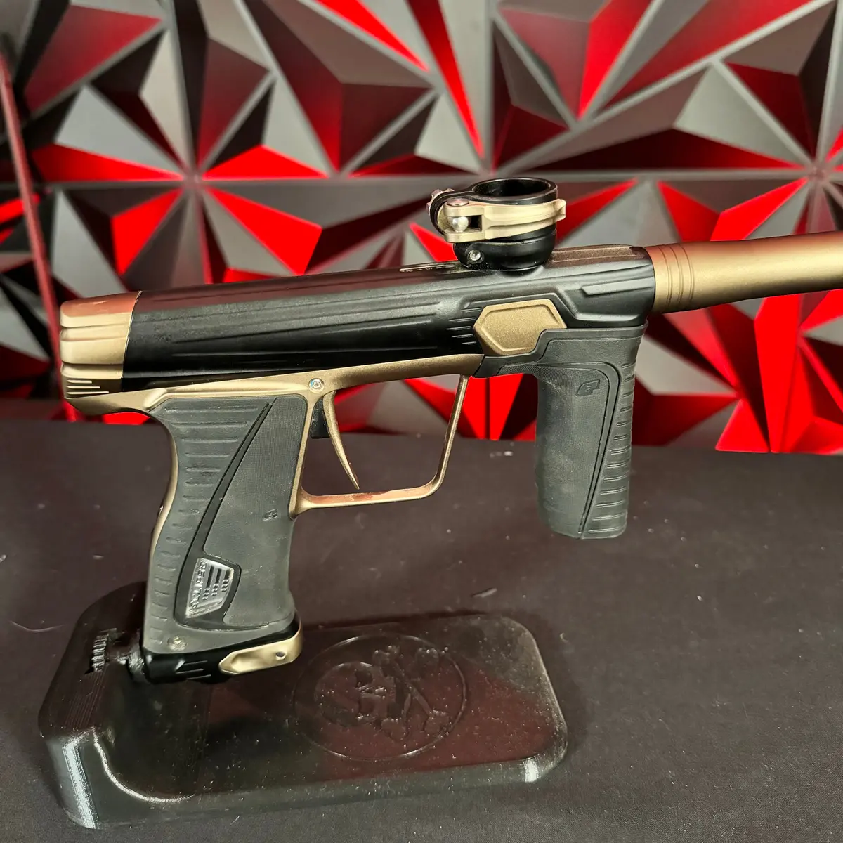 Used Planet Eclipse 180R Paintball Gun - Black/Tan 1