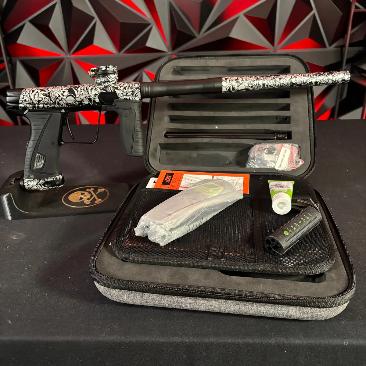 Used Planet Eclipse 180R Paintball Gun - Titan 1