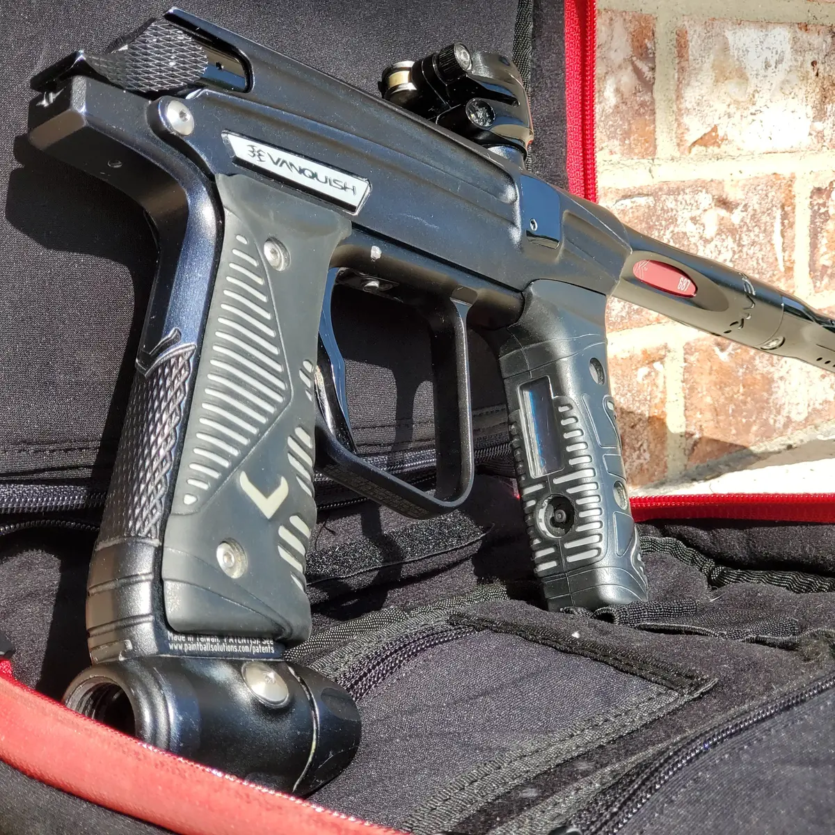 Used Empire Vanquish 1.5 Paintball Gun - Black 1