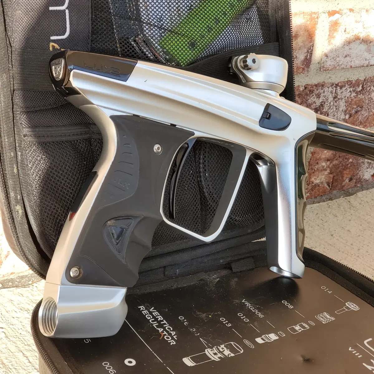 Used Dlx Luxe X Paintball Gun - Silver / Gloss Black 1