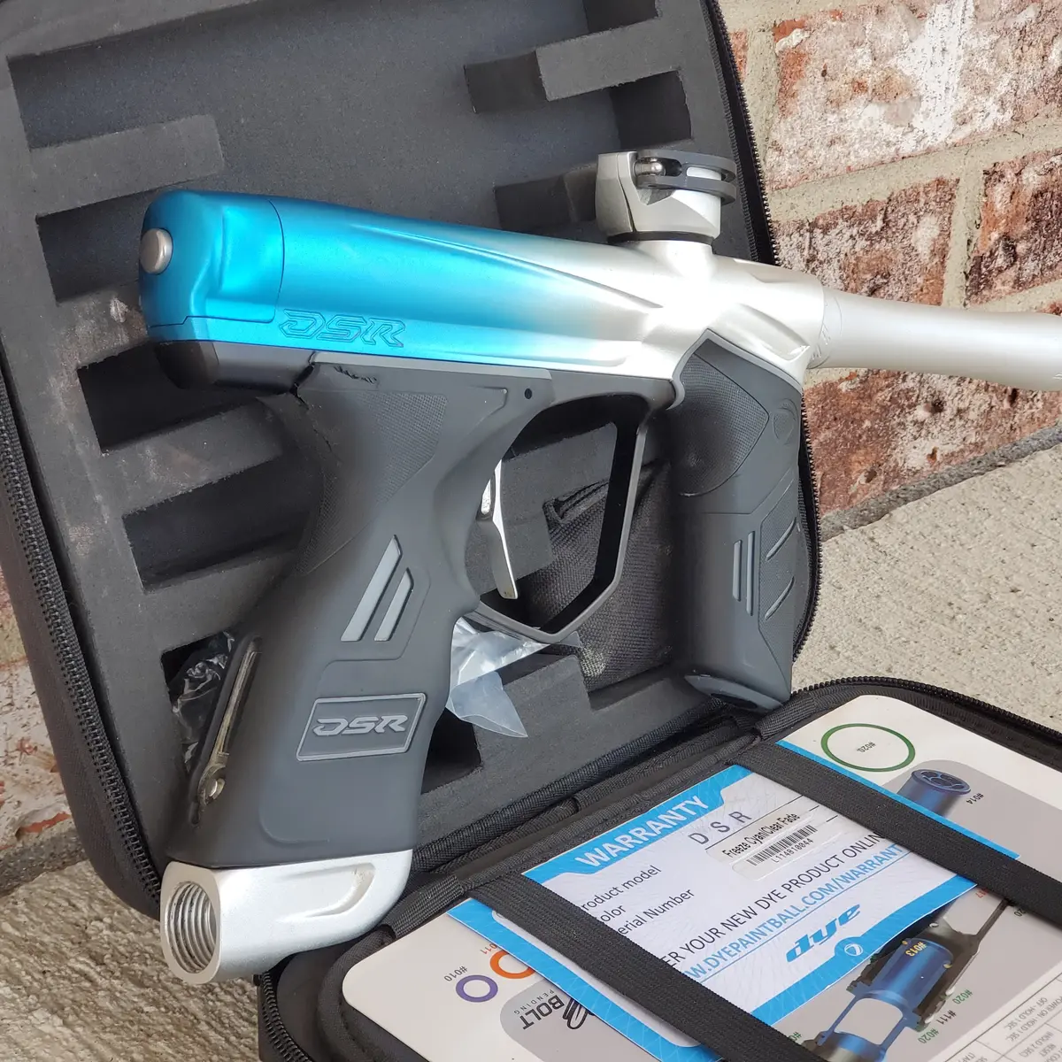 Used Dye Dsr Paintball Gun - Freeze Fade 1