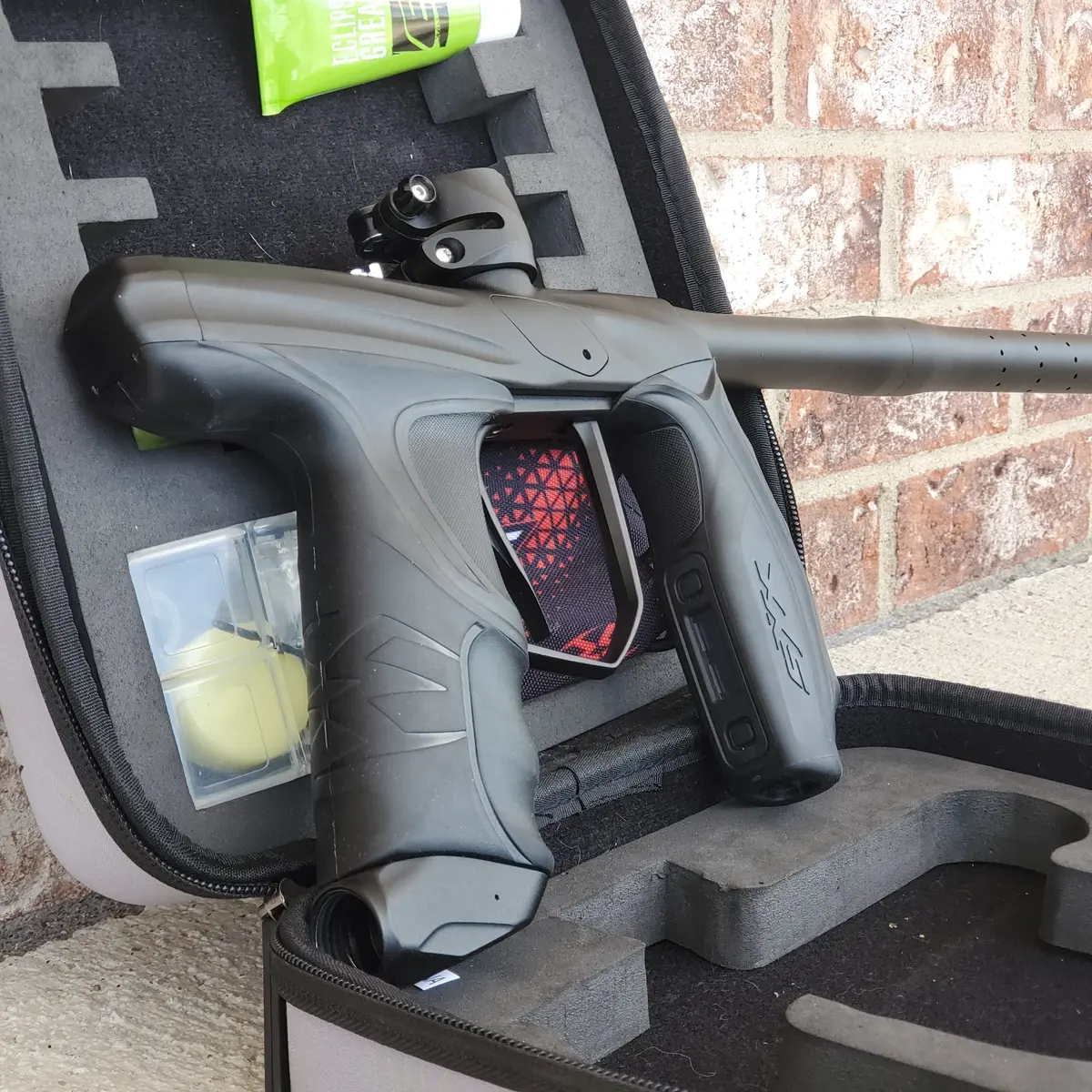 Used Empire Syx Paintball Marker- Black 1