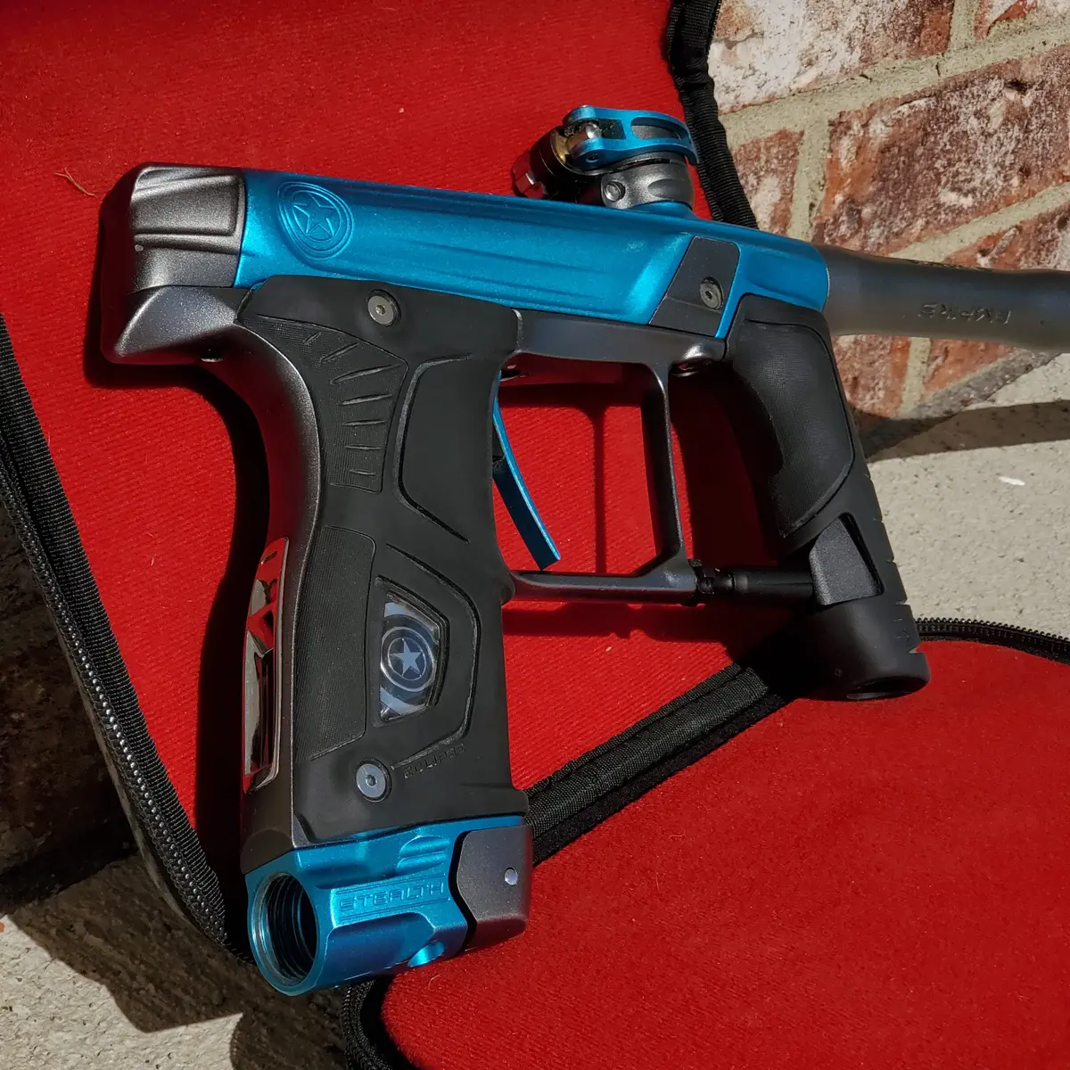 Used Gi Sports Stealth Paintball Marker- Silver/Blue 1