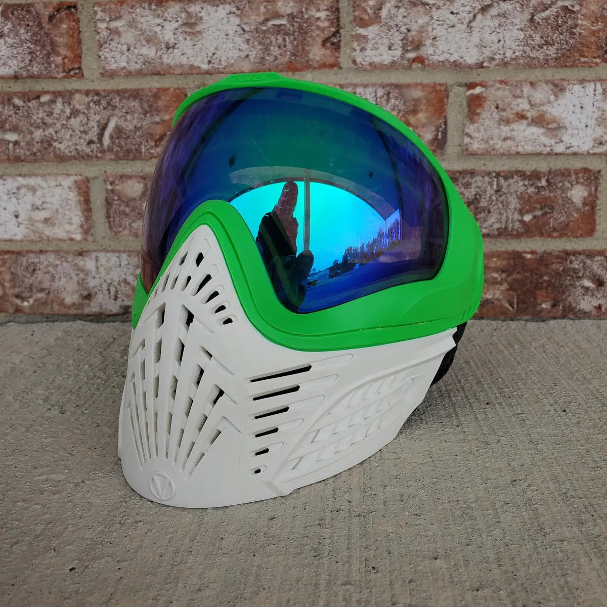 Used Vitue Vio Extend 2 Paintball Mask - Green / White 1