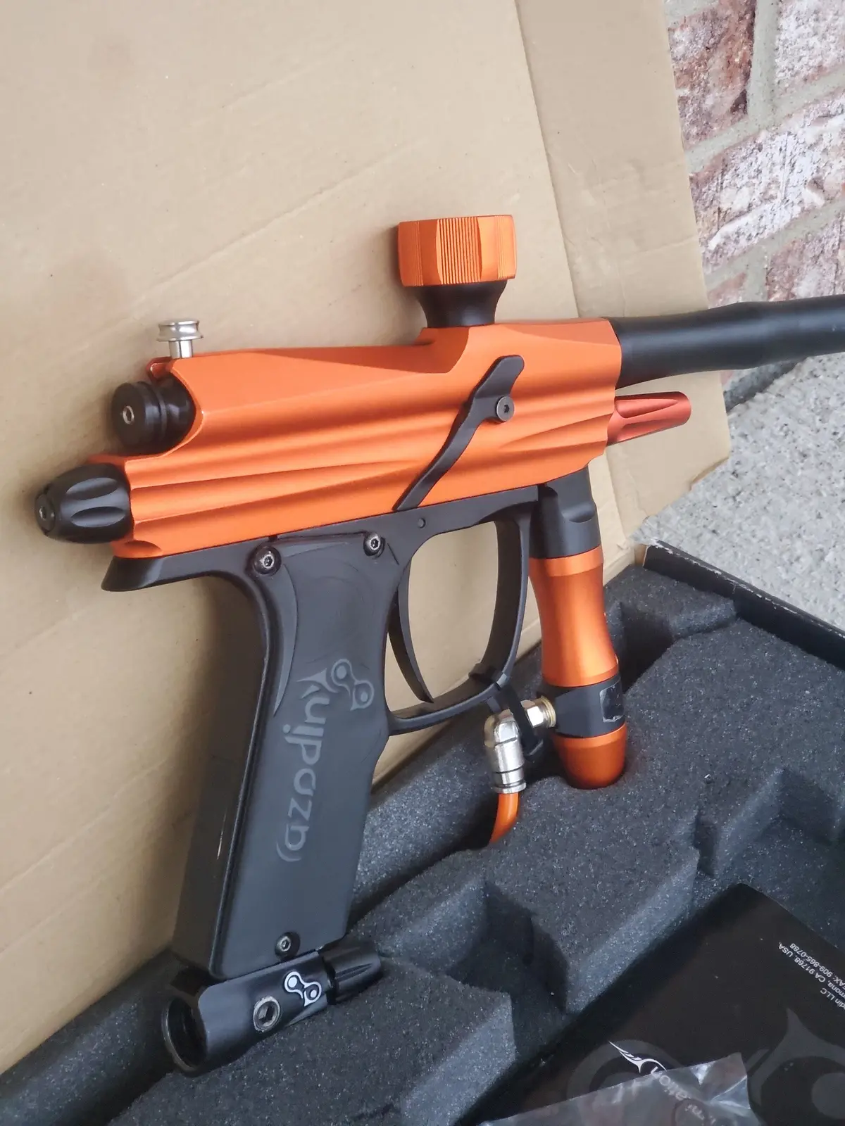 Azodin Blitz Paintball Gun - Orange/Black 1