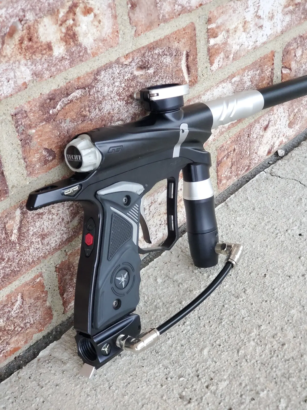 Used Dangerous Power G3 Paintball Gun - Black / Silver 1
