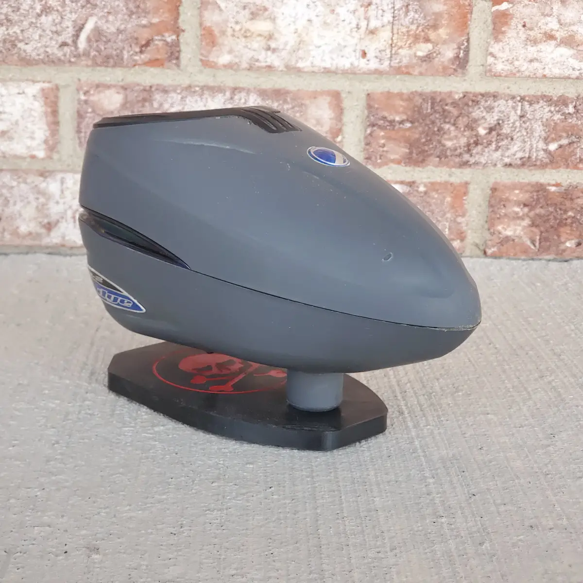 Used Dye R2 Paintball Loader- Storm 1