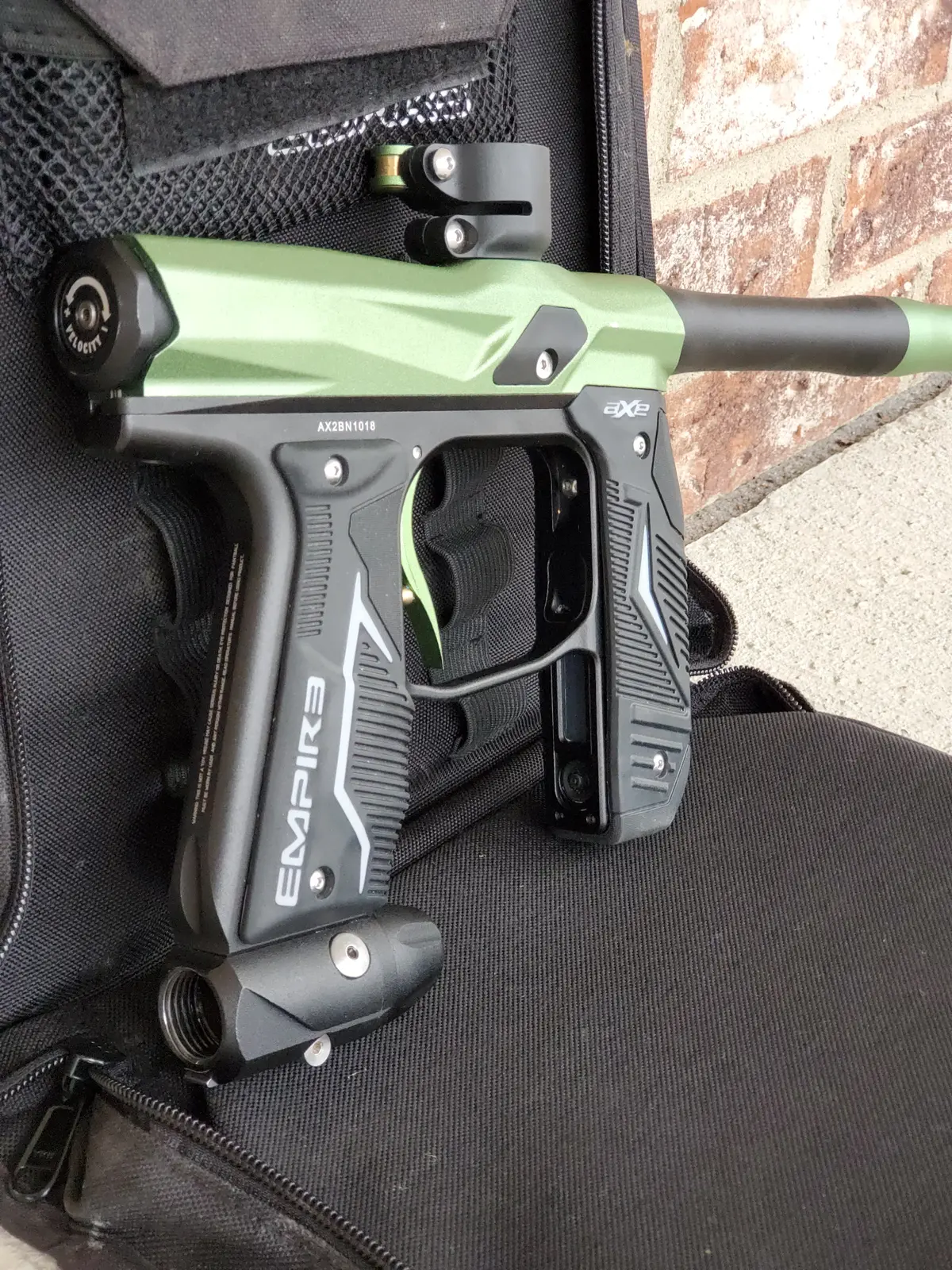 Used Empire Axe 2.0 Paintball Gun - Green / Black 1