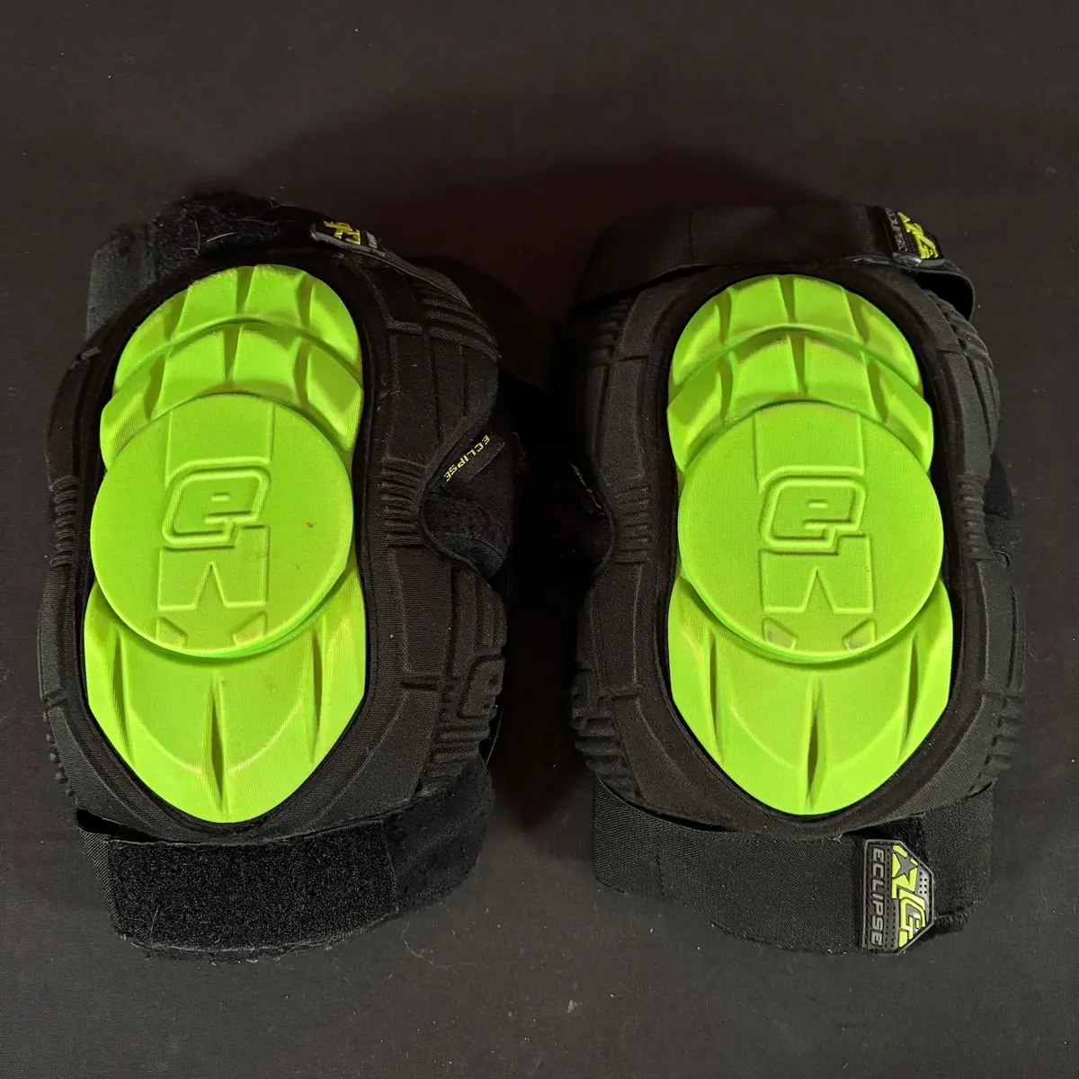 Used Planet Eclipse Overload Knee Pads - Large 1