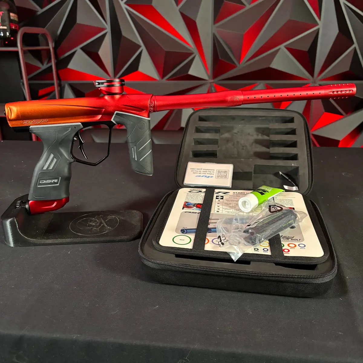 Used Dye Dsr Paintball Gun - Orange/Red Fade (Tequila Sunrise) W/Im Pro Kit 1