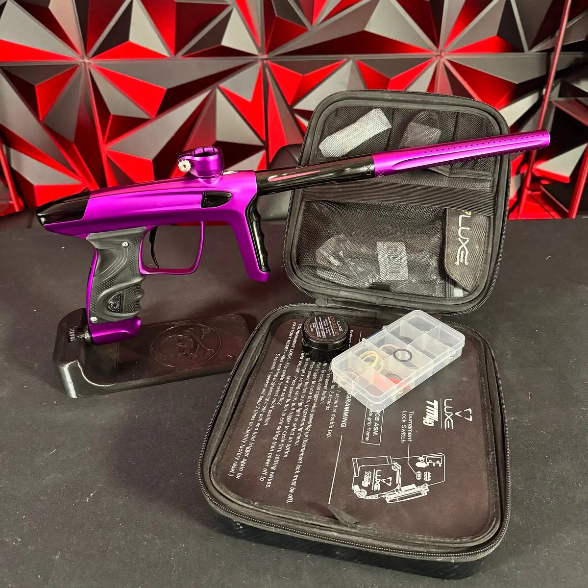 Used Dlx Luxe Tm40 Paintball Gun - Dust Purple/Polished Black 1