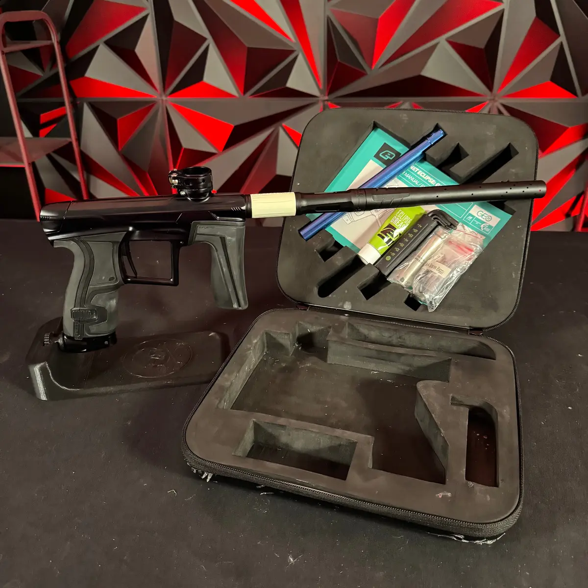 Used Planet Eclipse Geo 4 Paintball Gun - Midnight W/S63 Barrel System 1