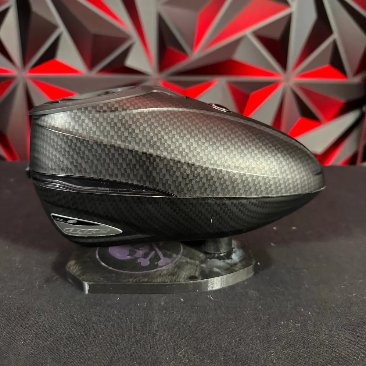 Used Dye R2 Paintball Loader - Carbon W/ Black Quickfeed 1