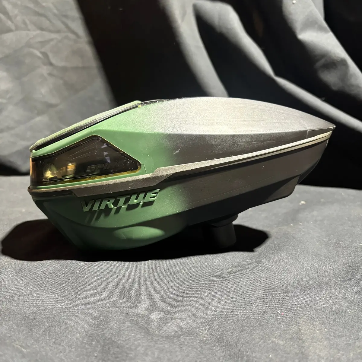 Used Virtue Spire 5 Paintball Loader - Green/Black Fade 1
