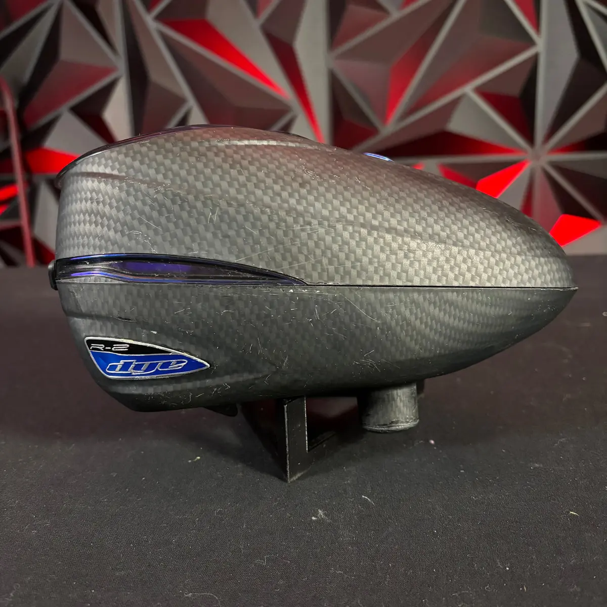 Used Dye R2 Paintball Loader - Carbon/Blue Black Ice  W/Rain Lid 1