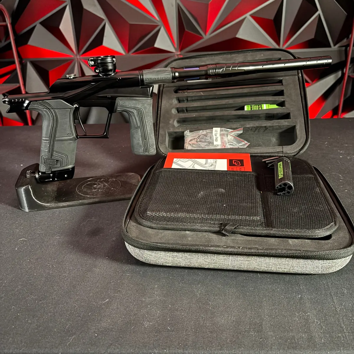 Used Planet Eclipse Lv2 Paintball Gun - Black 1
