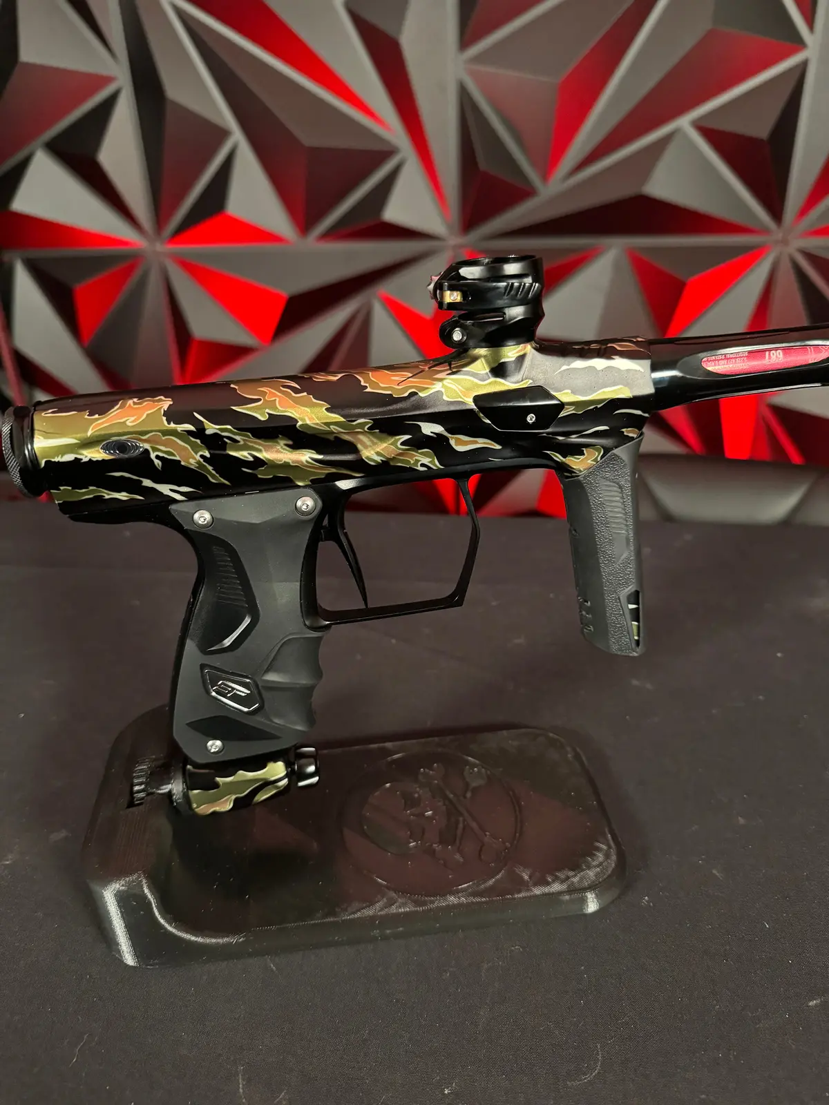 Used Shocker Amp Paintball Gun - Le Tiger Stripe 1