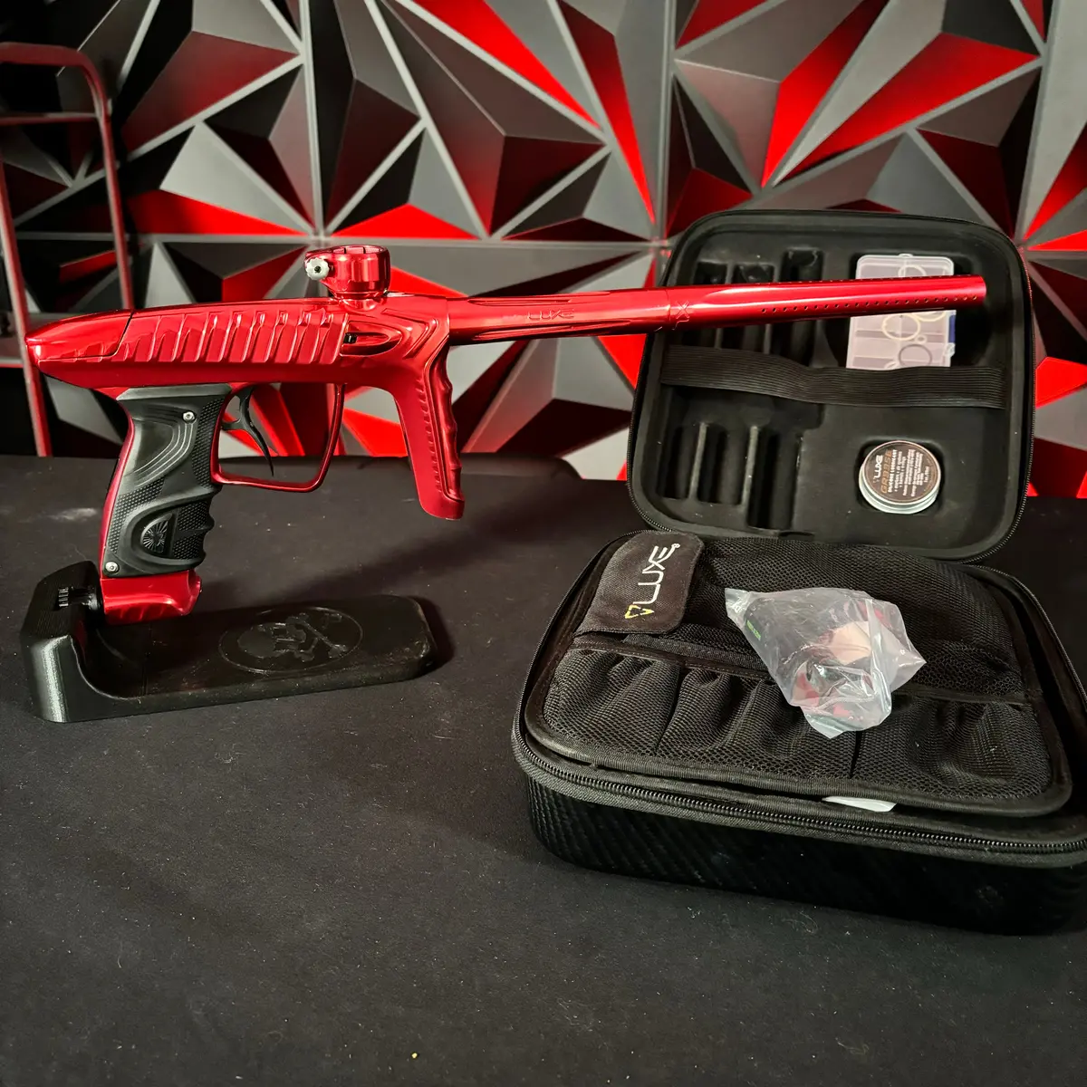 Dlx Luxe "Project" Tm40 Paintball Gun - Gloss Red 1