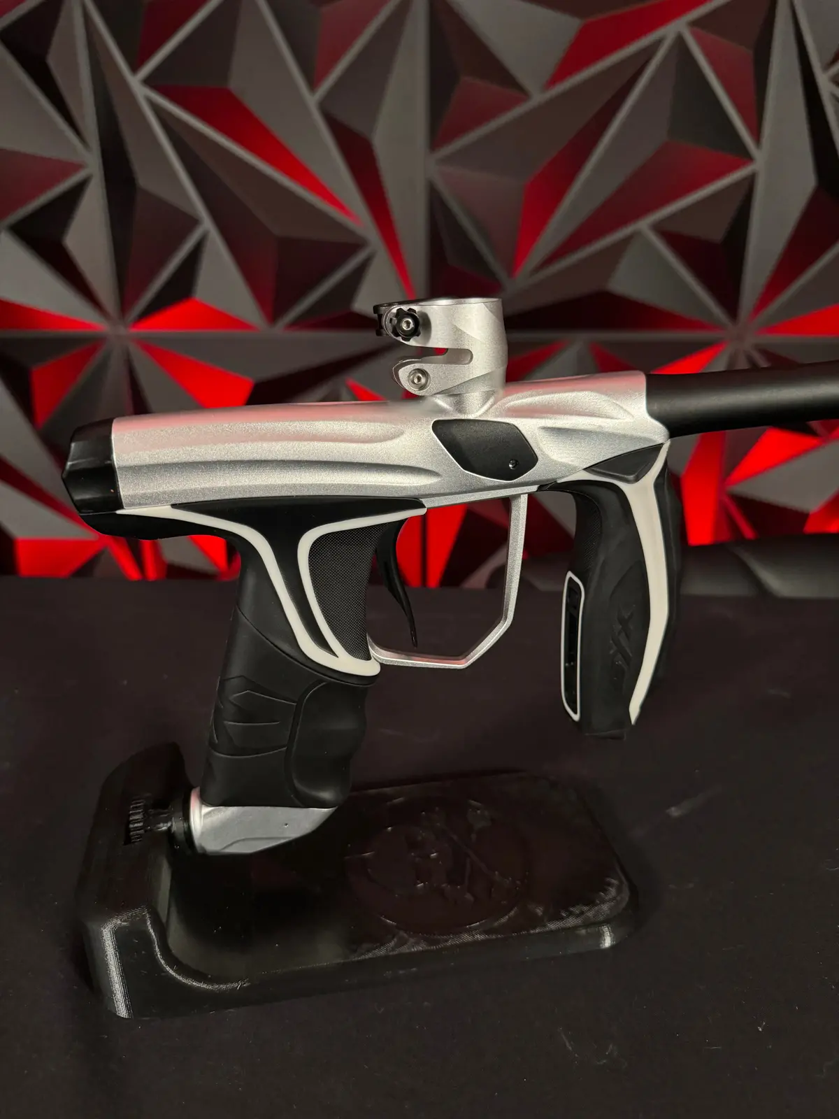 Used Empire Syx 1.5 Paintball Gun - Dust Silver / Dust Black 1