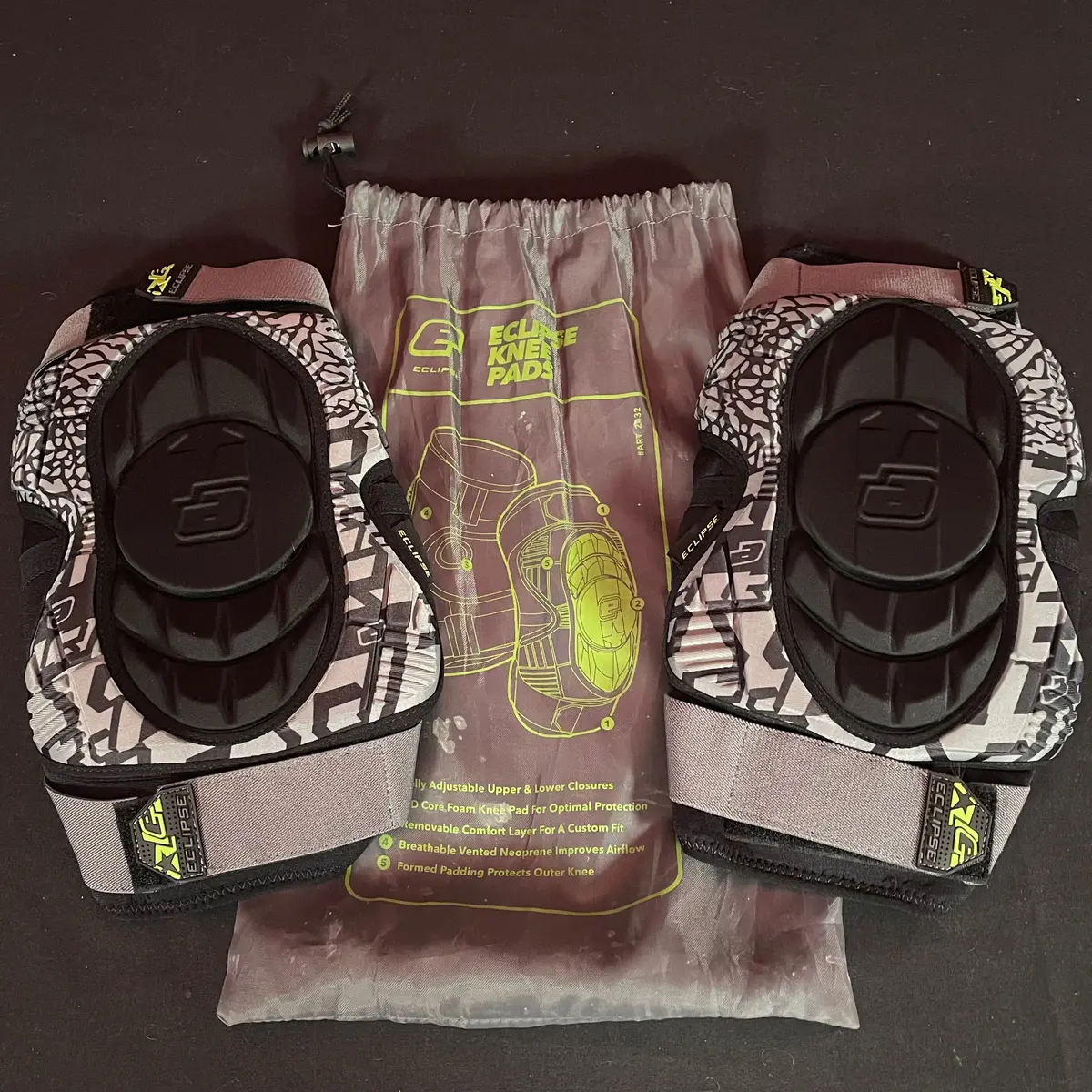 Used Planet Eclipse Fantm Knee Pads - Small 1