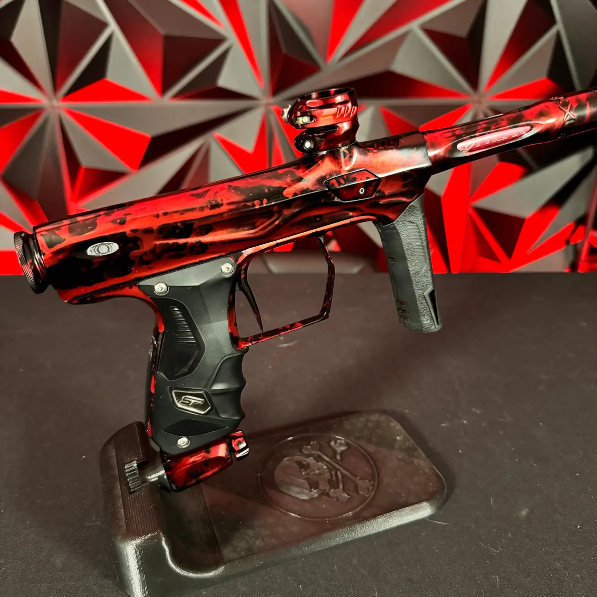 Used Shocker Amp Paintball Gun - Smoke Black/Red 1