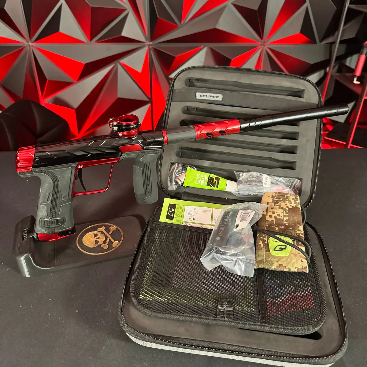 Used Hk Army/Planet Eclipse Cs3 Fossil Paintball Gun - Black/Red 1