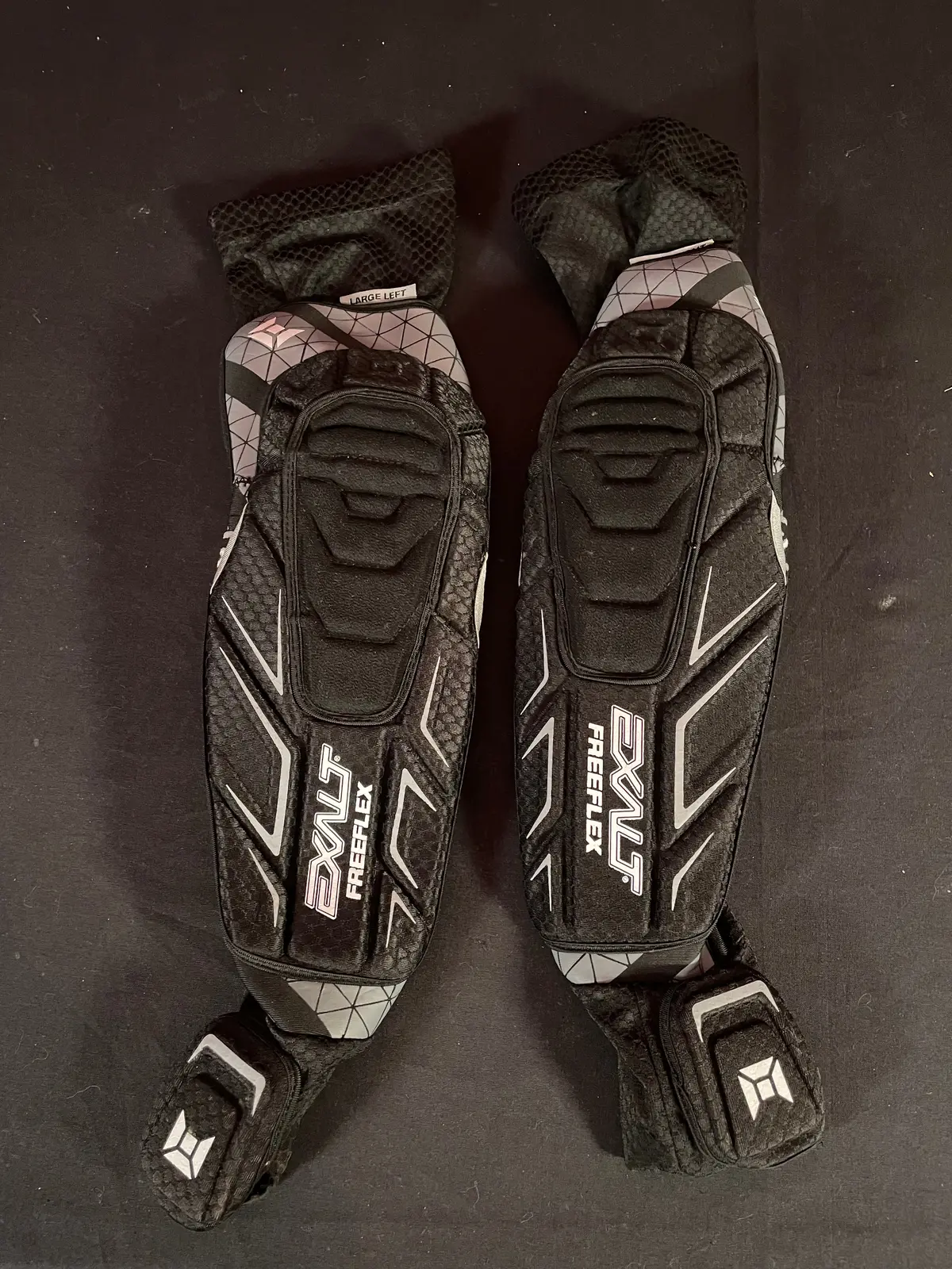Used Exalt Freeflex Elbow Pads- Black - Large 1