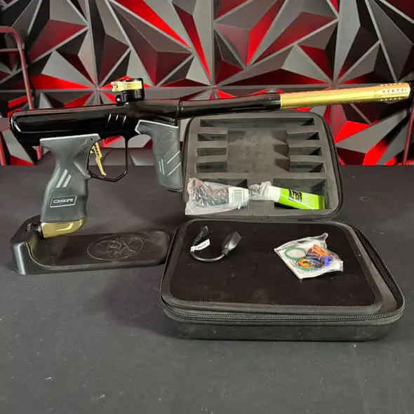 Used Dye Dsr+ Paintball Gun -Onyx Gold  (Polished Black/Polished Gold) W/Im Pro Kit 1