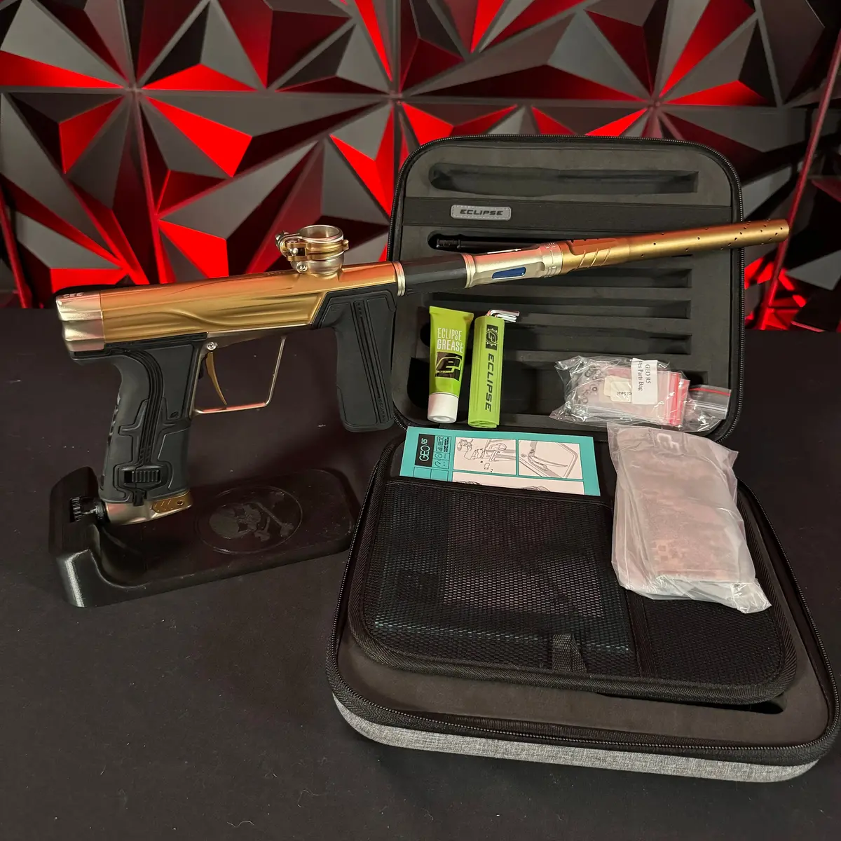 Used Planet Eclipse Geo R5 Paintball Gun - Retribution (Bronze/Sandstone) 1