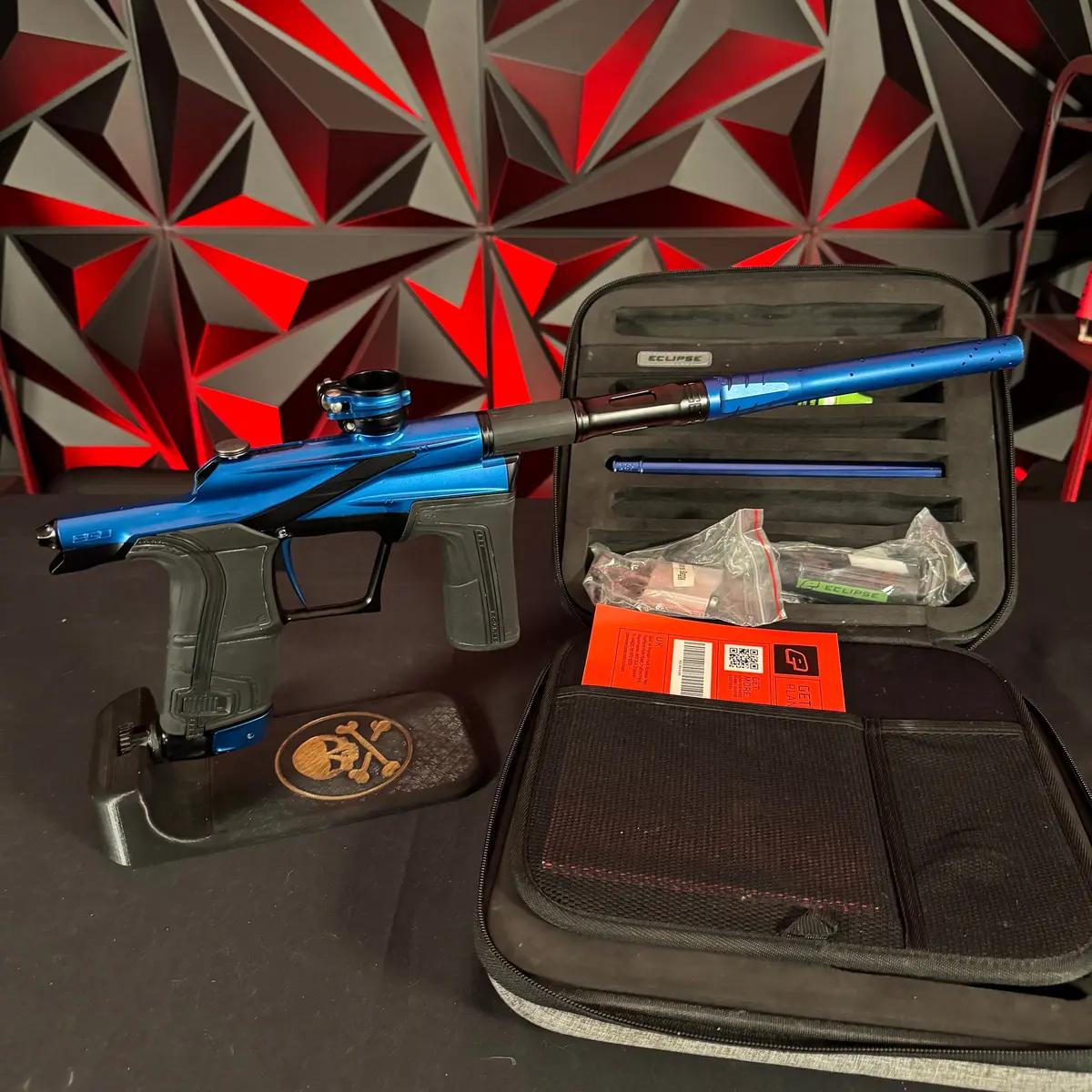 Used Planet Eclipse Lv2 Paintball Gun - Blue/Black 1