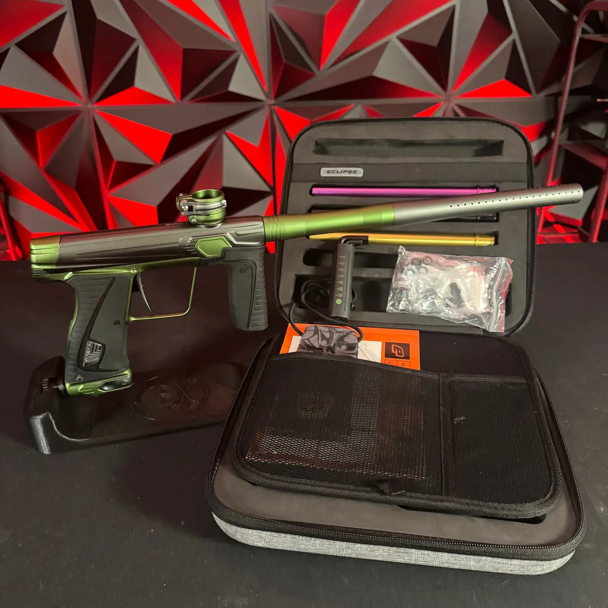 Used Planet Eclipse Gtek 180R Paintball Gun - Charcoal/Green (Vyper Storm) W/ 4 Pwr Inserts 1