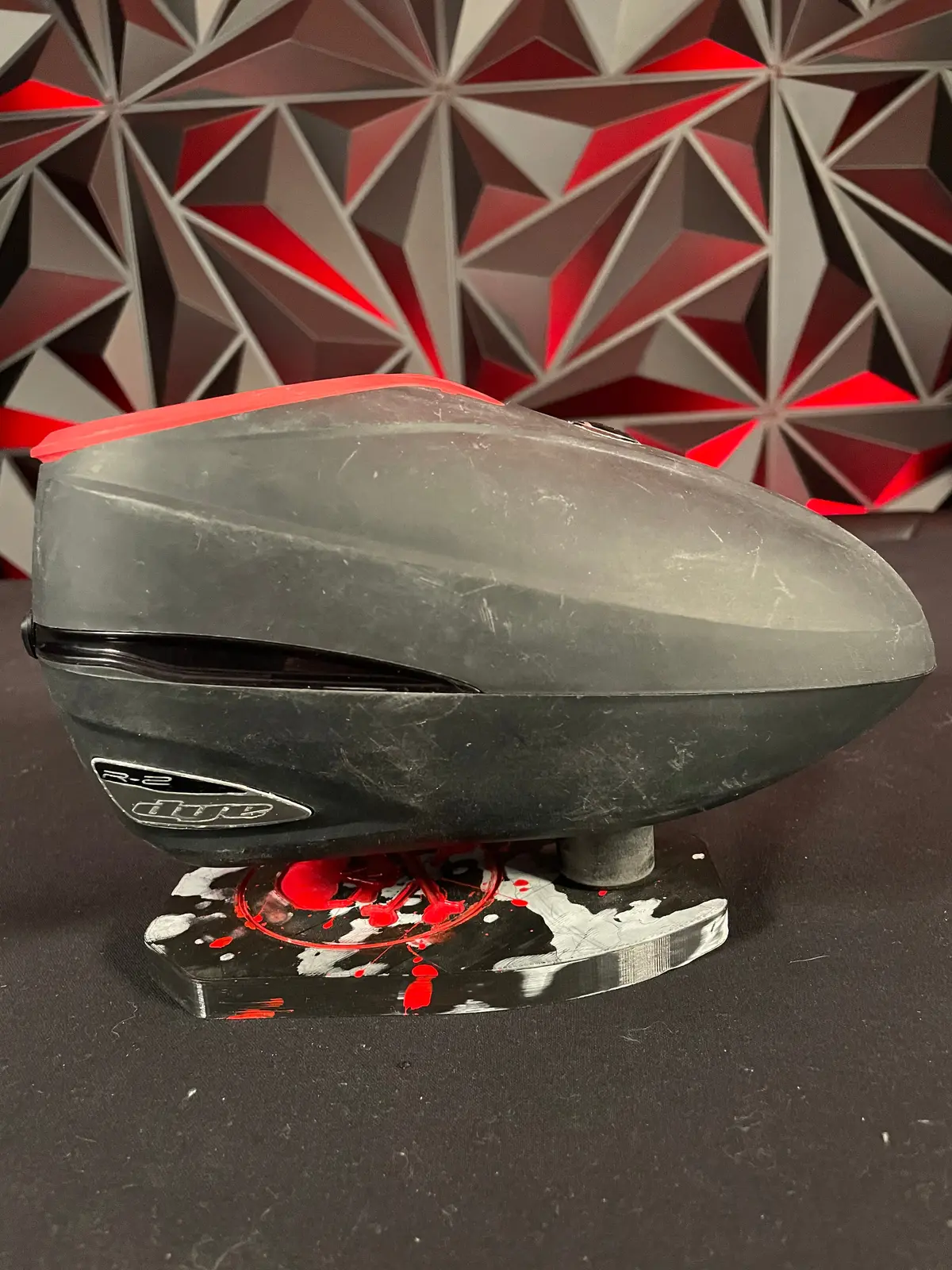 Used Dye Rotor R2 Paintball Loader - Black/Red W/Red Quickfeed 1
