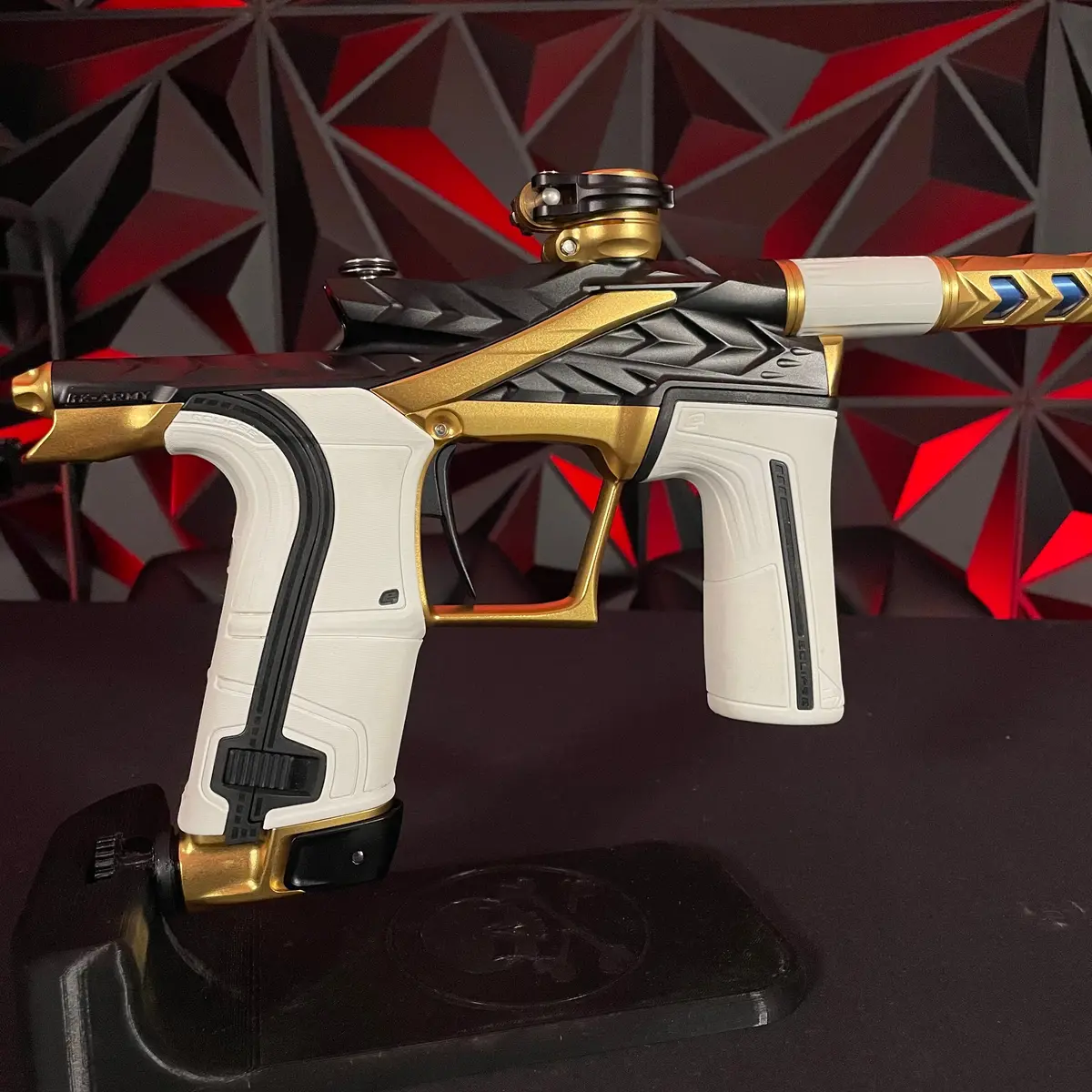 Used Hk Army/Planet Eclipse Lv2 Fossil Paintball Gun - Black/Gold 1
