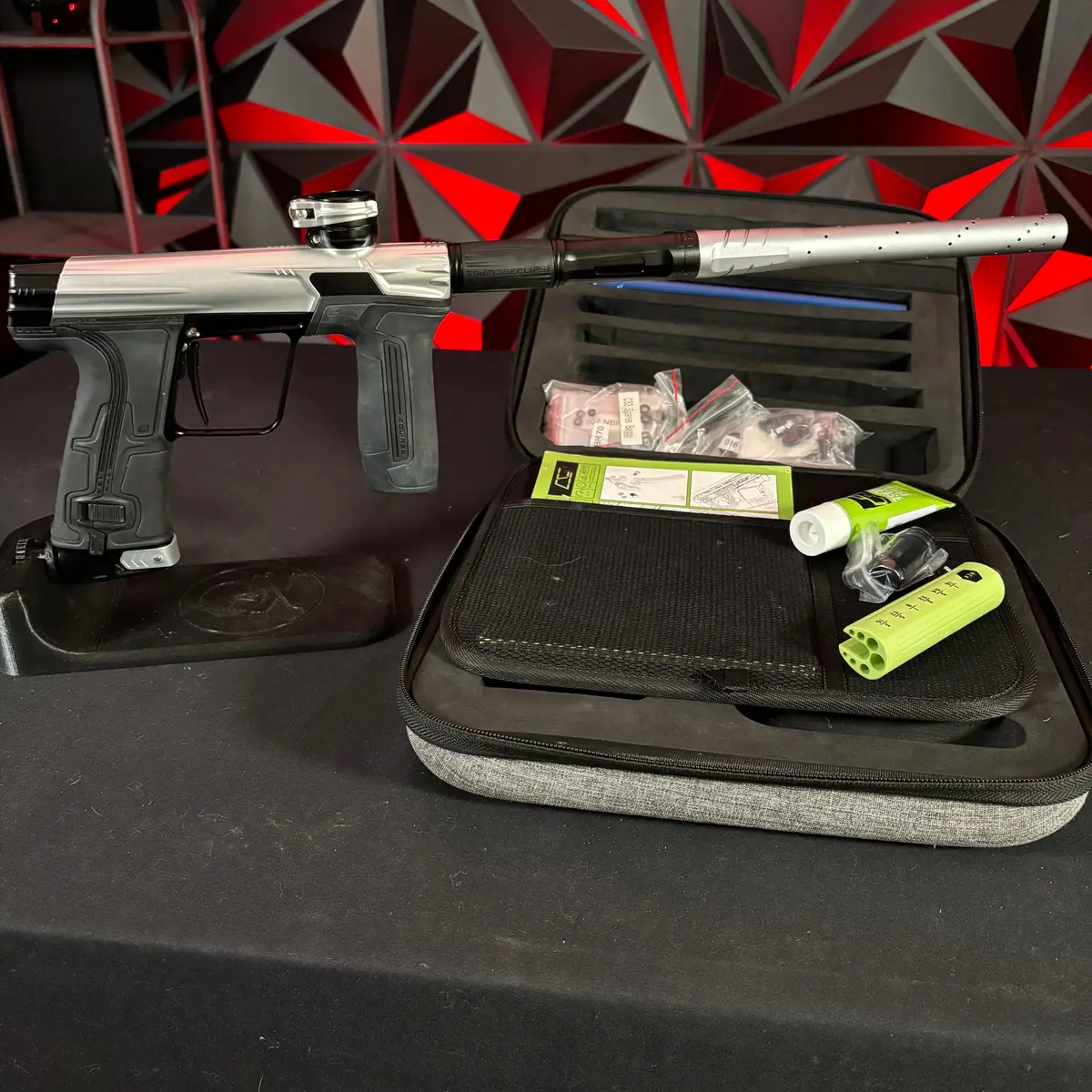 Used Planet Eclipse Cs3 Paintball Gun - Silver/Black 1