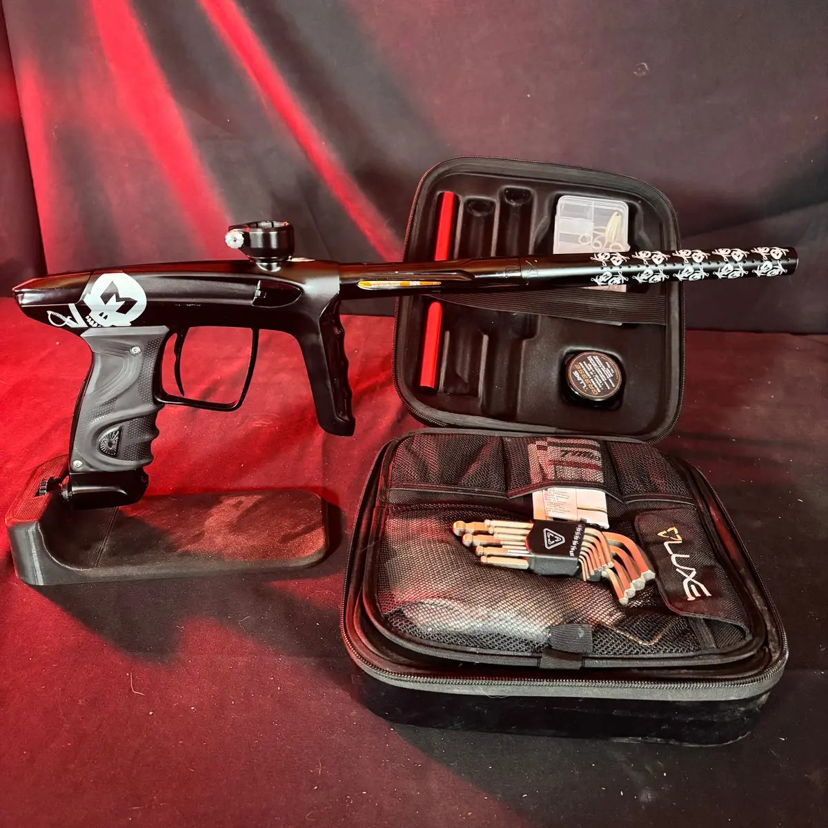 Used Dlx Luxe Tm40 Paintball Gun - Mutiny (Black) 1