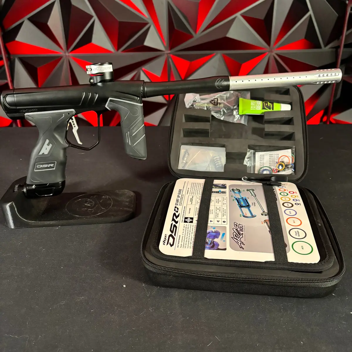 Used Dye Dsr+ Paintball Gun - Black W/ Im Pro Kit & Slaps Asa 1