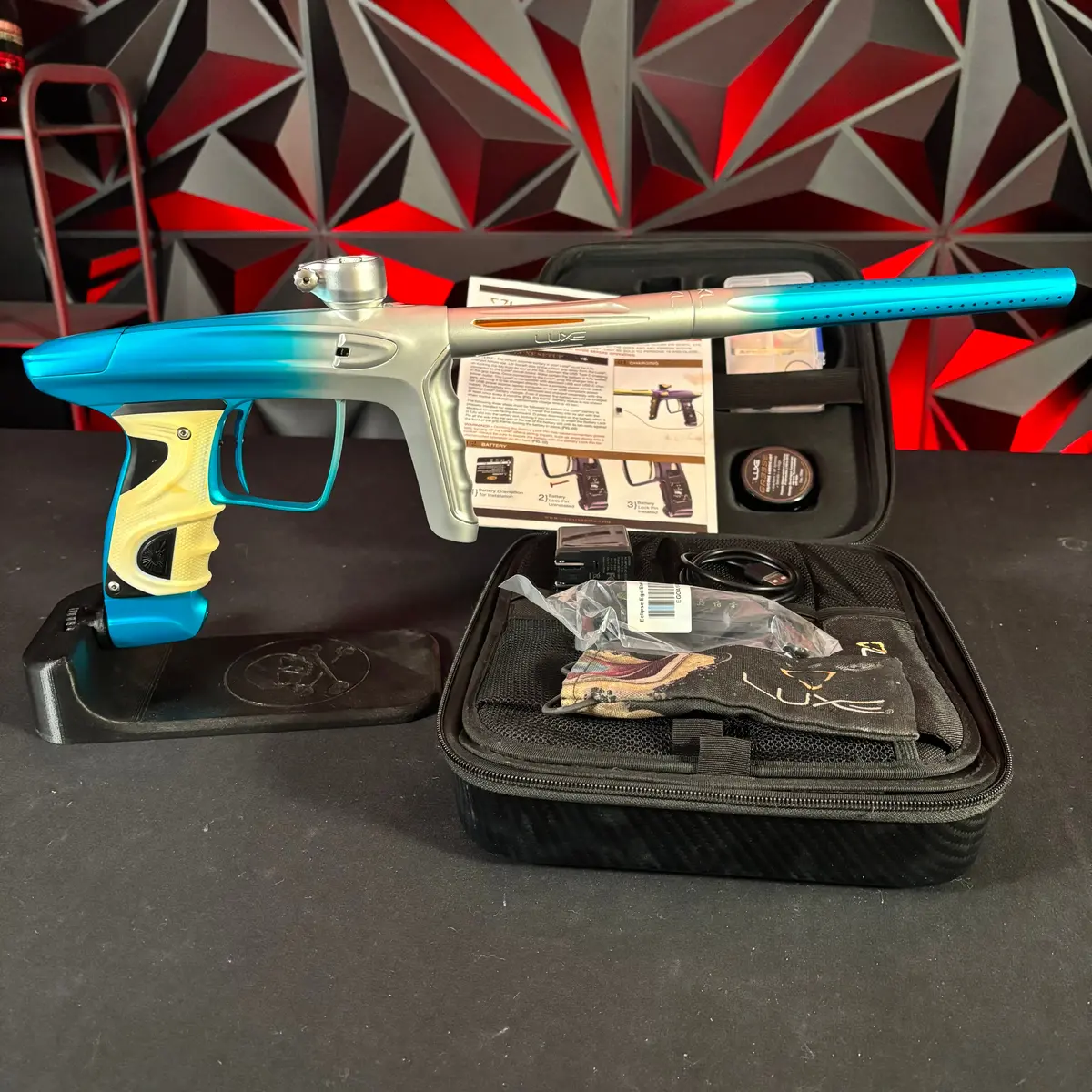 Used Dlx Luxe Tm40 Paintball Gun - Blue/Silver 1