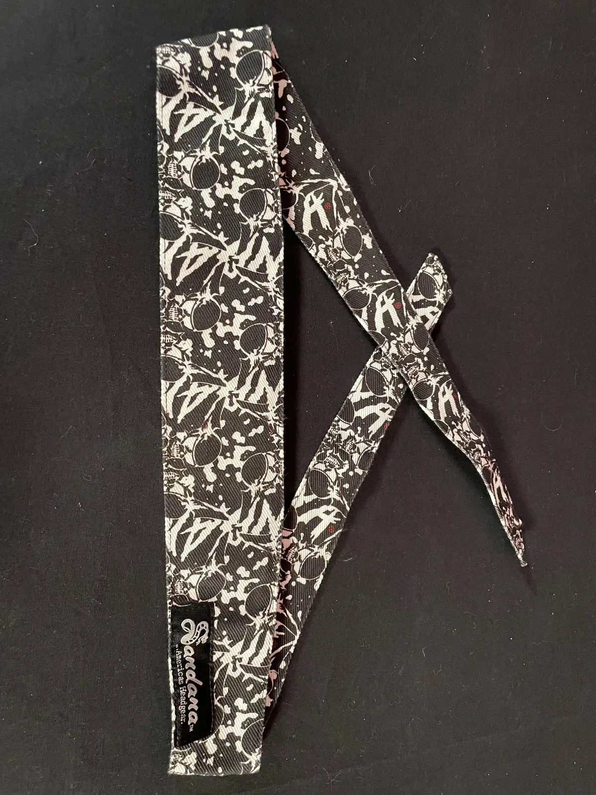 Used Sandana "Flying Skulls" Headband - Black/White 1