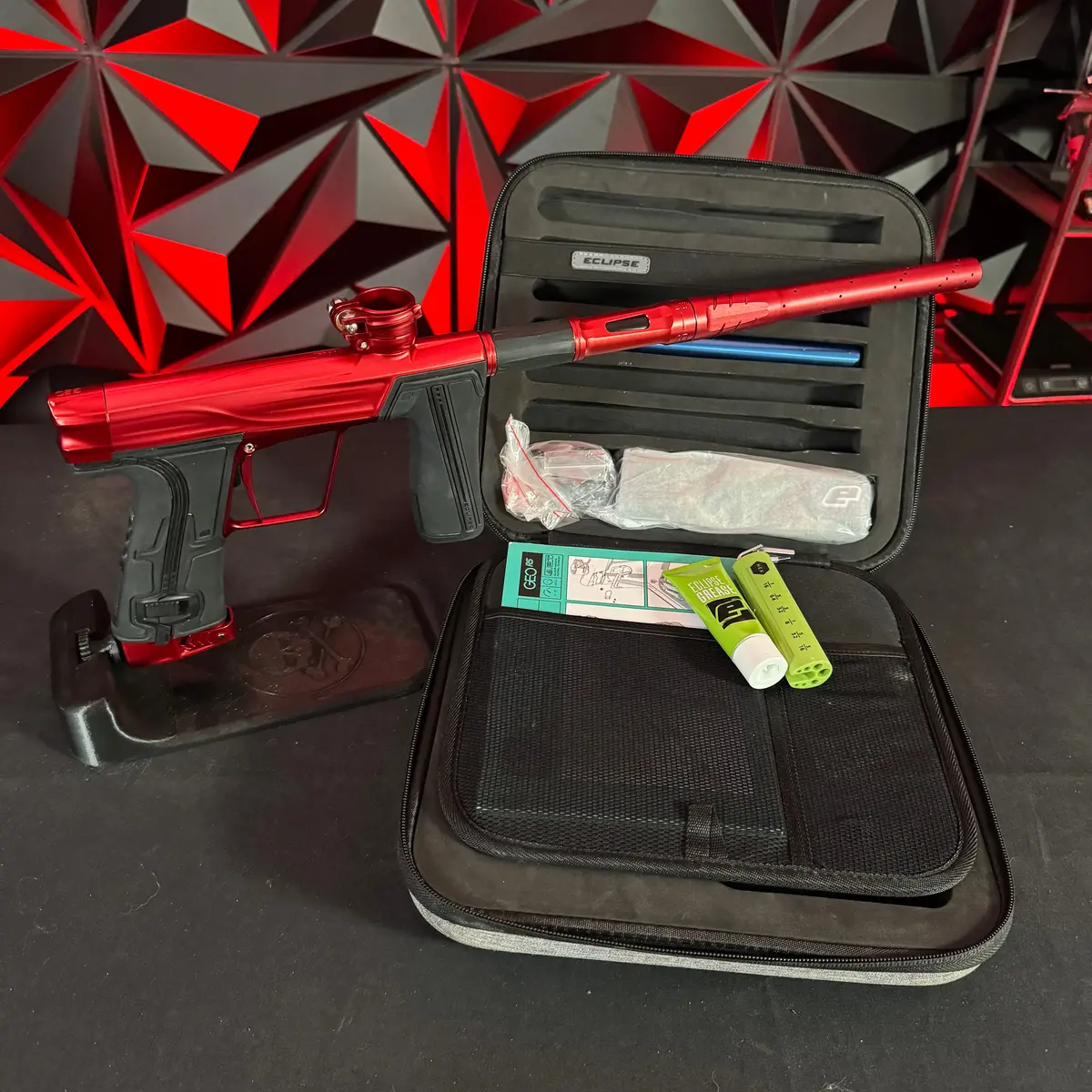 Used Planet Eclipse Geo R5 Paintball Gun - Red 1