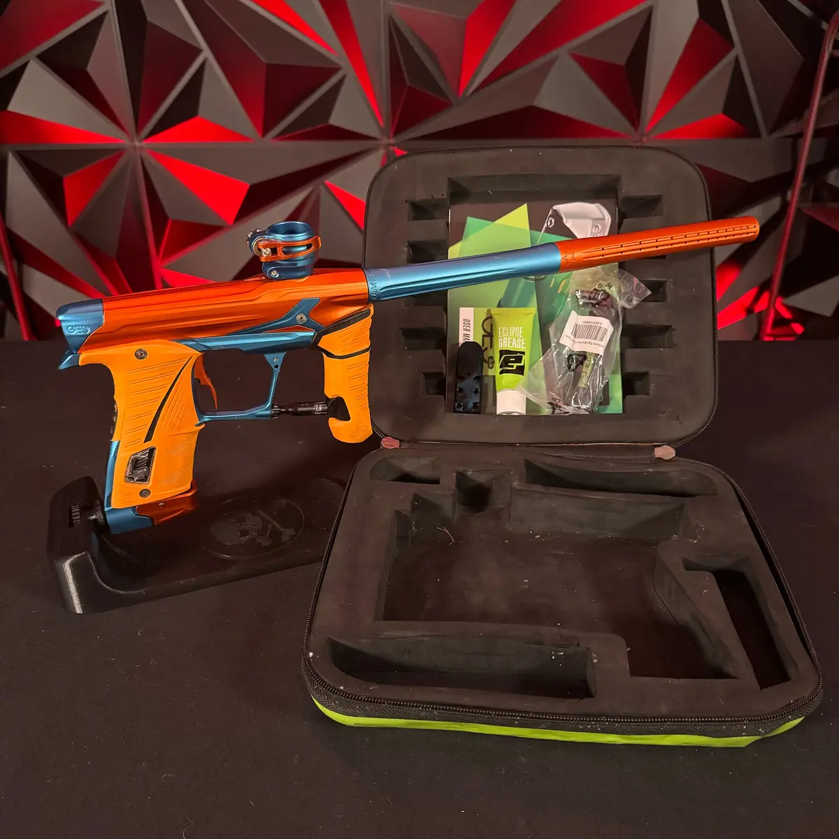 Used Planet Eclipse Geo 3.5 Paintball Gun - Orange/Blue 1