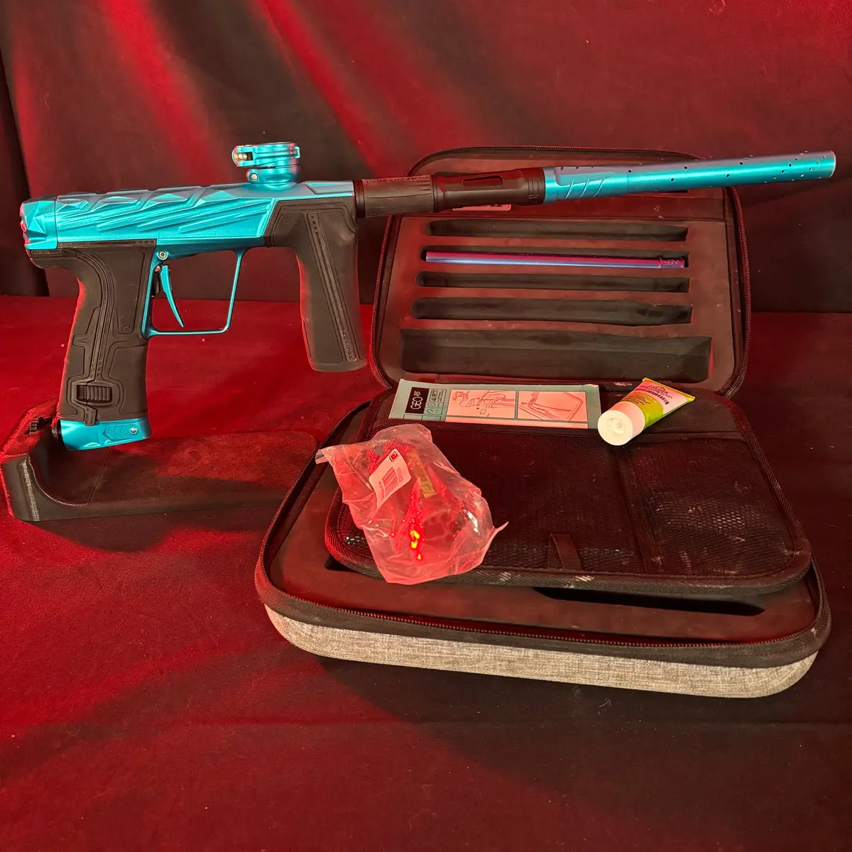 Used Planet Eclipse/Infamous Geo R5 Paintball Gun - Surf 1