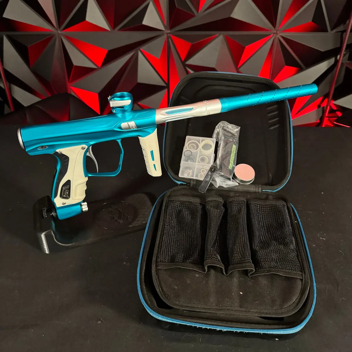 Used Shocker Xls Paintball Gun - Teal/Silver W/White Grip Kit 1