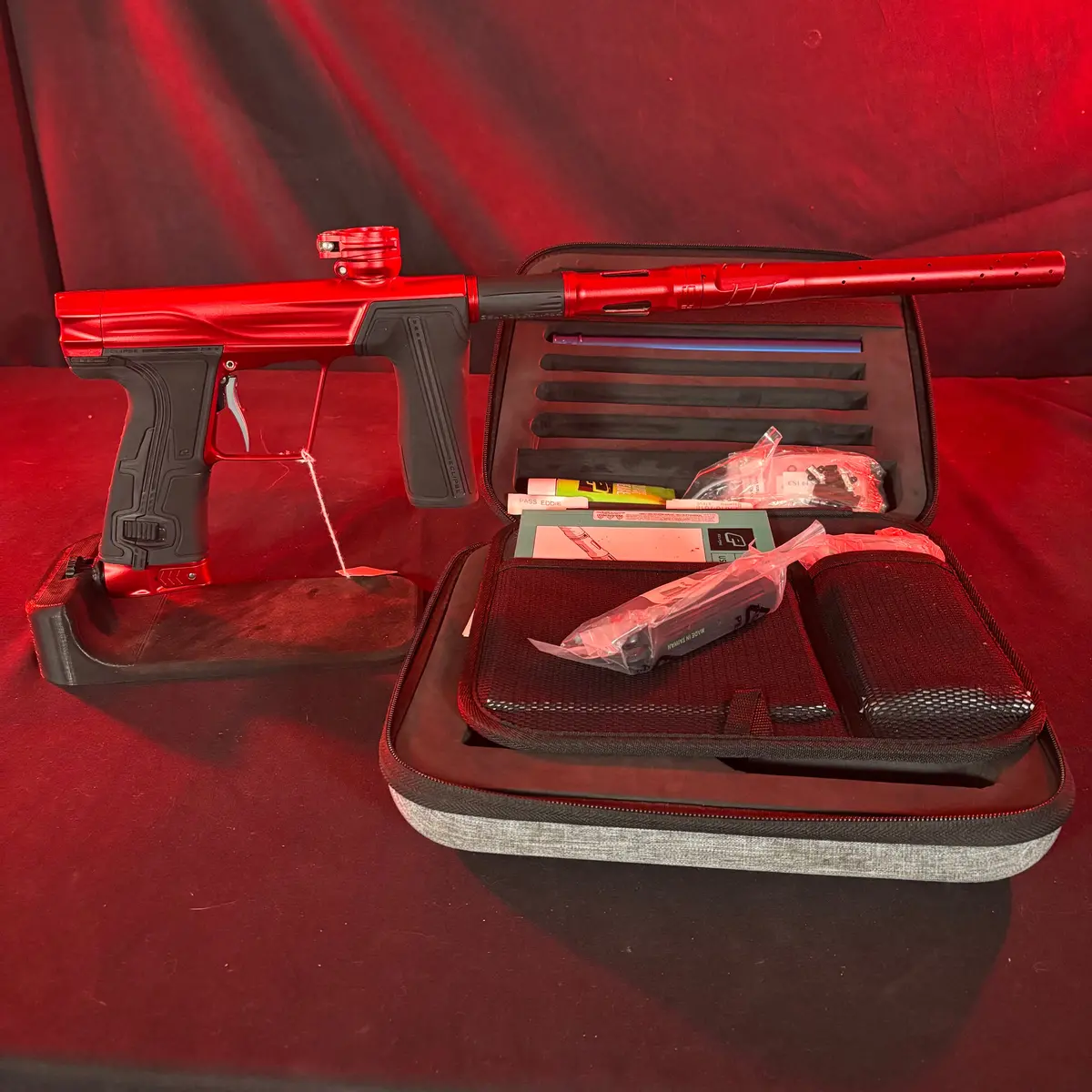 Used Planet Eclipse Geo R5 Paintball Gun - Red 1