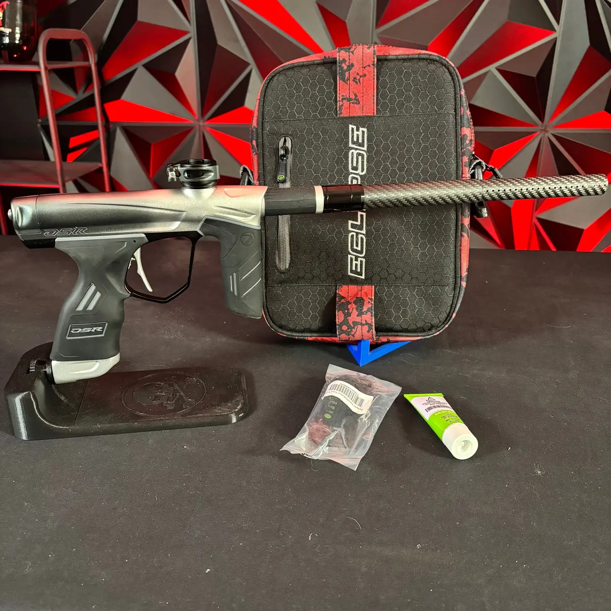 Used Dye Dsr Paintball Gun - Pewter To Silver Fade 1
