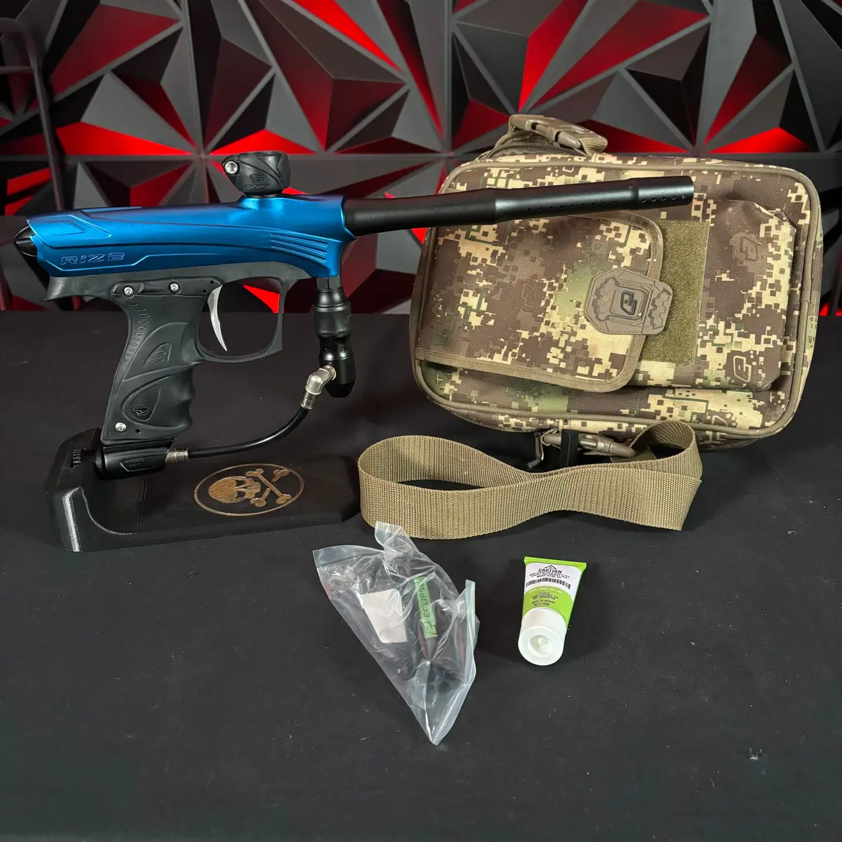 Used Dye Rize Paintball Gun - Blue/Black 1