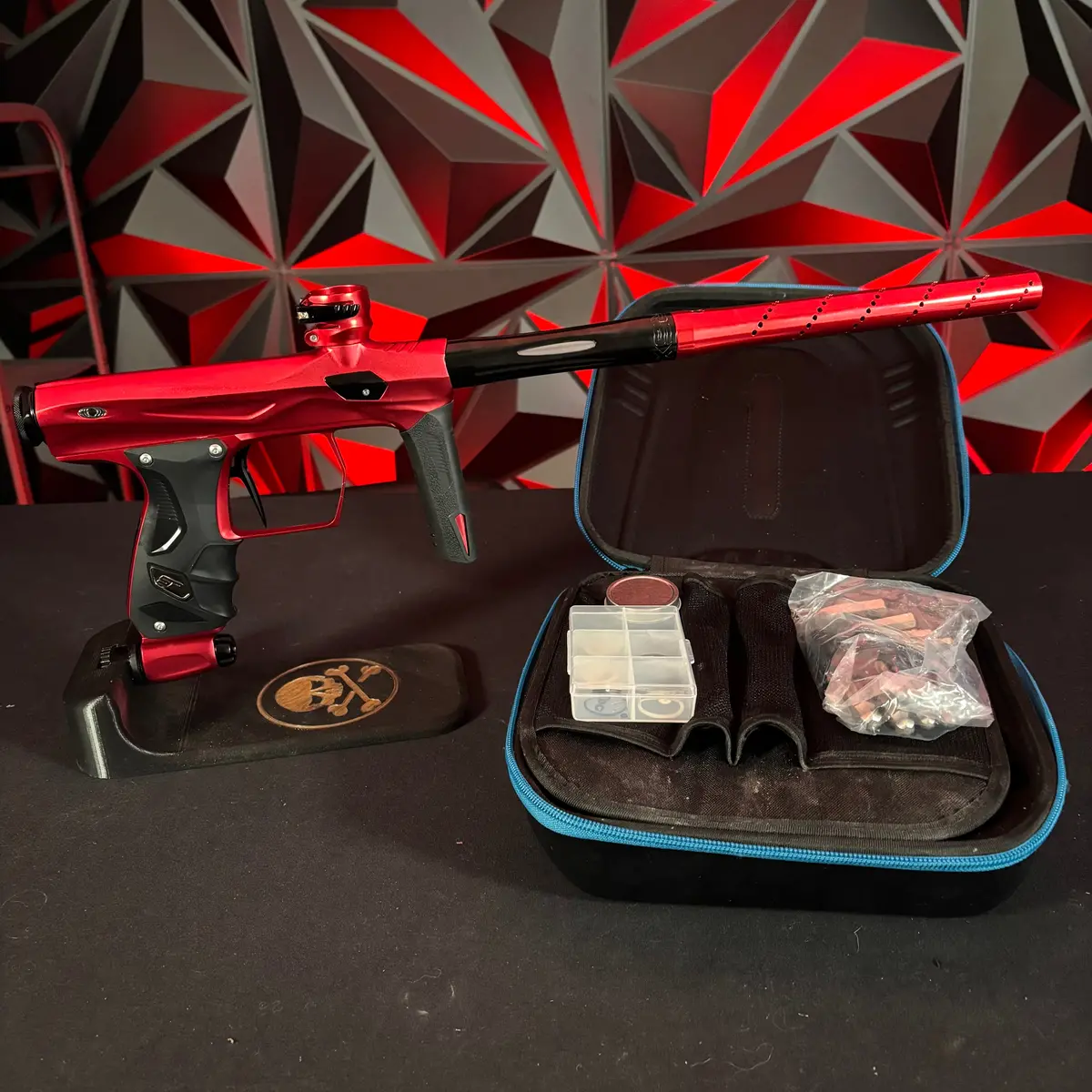 Used Shocker Amp Paintball Gun - Red 1